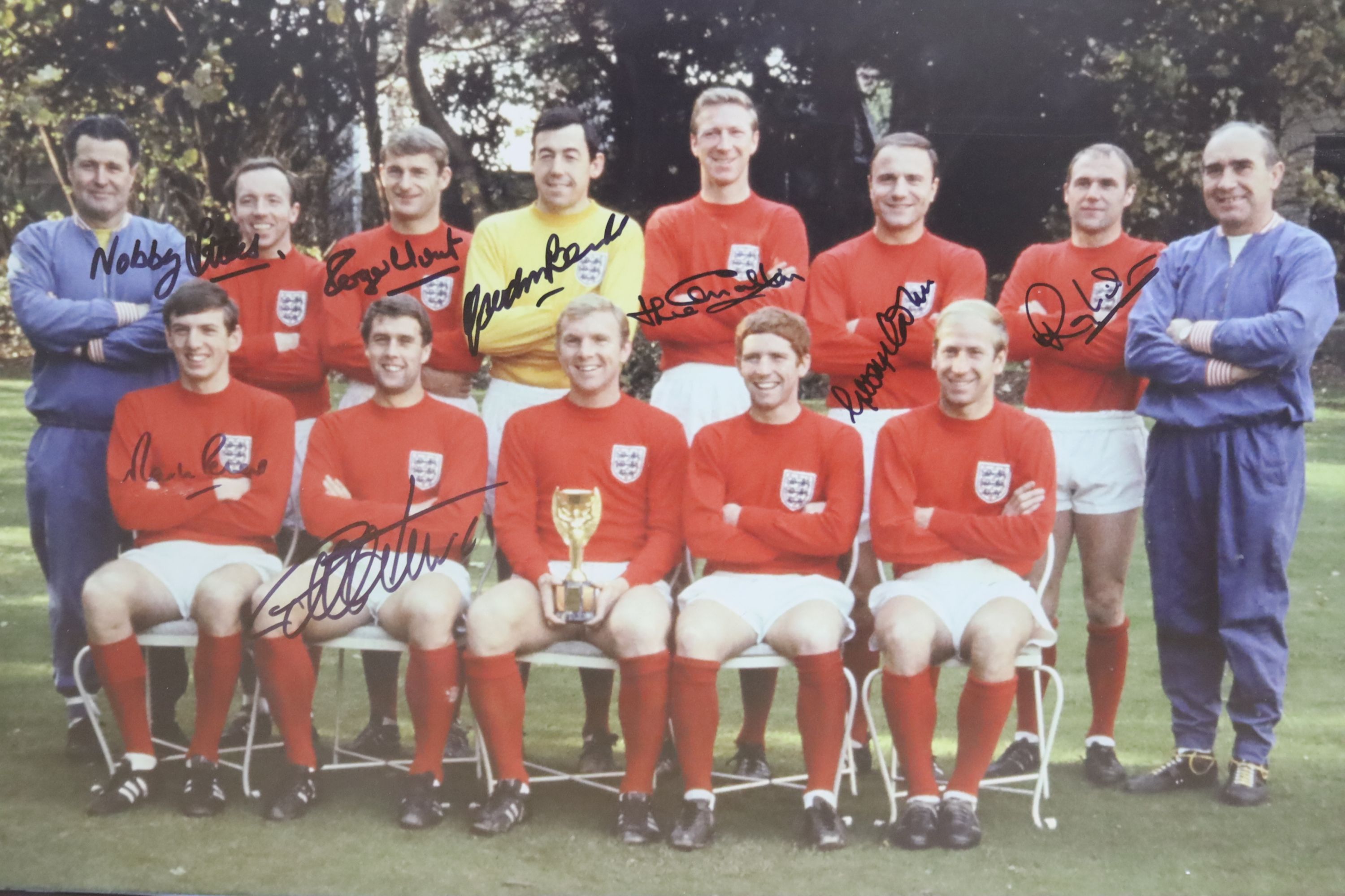 England 1966 world cup squad photograph with eight signatures, 76 x 51cm overall